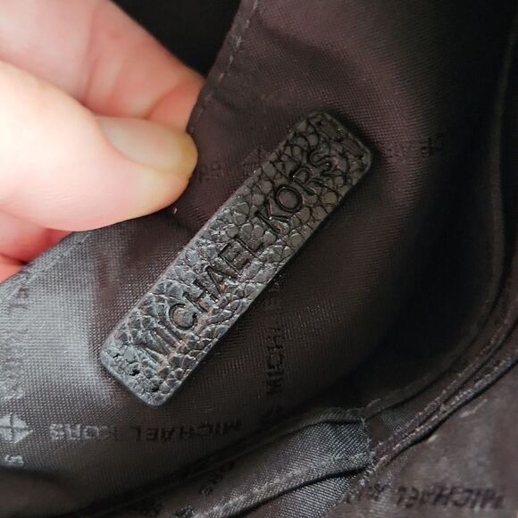 Michael Kors Black Textured Wristlet Pebbled Leather Wallet Clutch Purse - Picture 5 of 13